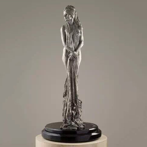 Modern art bronze sculpture of women