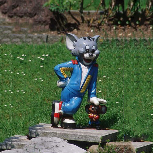 outdoors ; indoor ; Fiberglass statue ; decorate ; Large scale ; City decoration ; garden ; Park decoration ; tom & jerry ; tom & jerry sculpture ; tom & jerry statue ; Life Size ; cartoon ; Funny Movie Cartoon Character Tom Cat and Jerry Statue