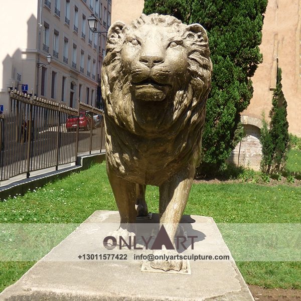 Marble lion sculpture ; lion sculpture ; Stone Lion ; Lion statue ; outdoor ; hypaethral ; door adornment ; Square decoration ; street ; Lion ; life-size ; large ; Outdoor Antique Marble Sculpture Lion Statue