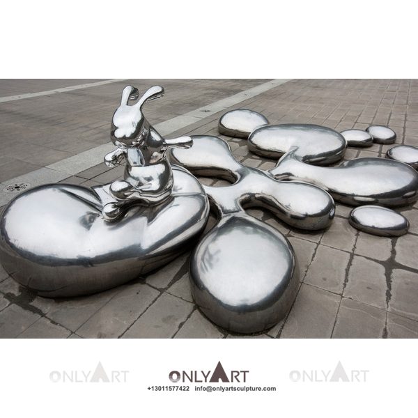 Cartoon decorated with cute stainless steel rabbit sculpture